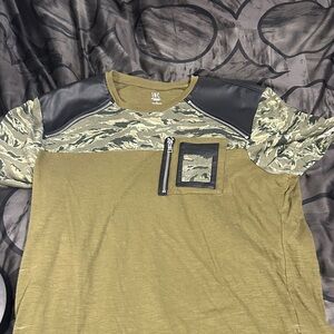 INC International Concepts Short Sleeve Tee